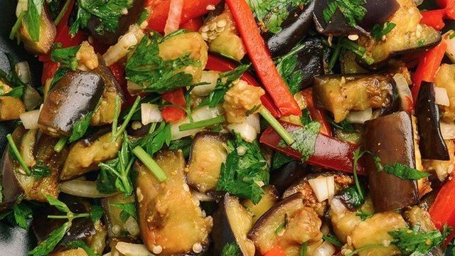 Соте из баклажанов — 8 пошаговых рецептов с фото, с овощами, кабачками, на сковороде